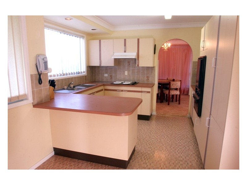 8 Kaanapahali Avenue, Richmond Hill NSW 2480