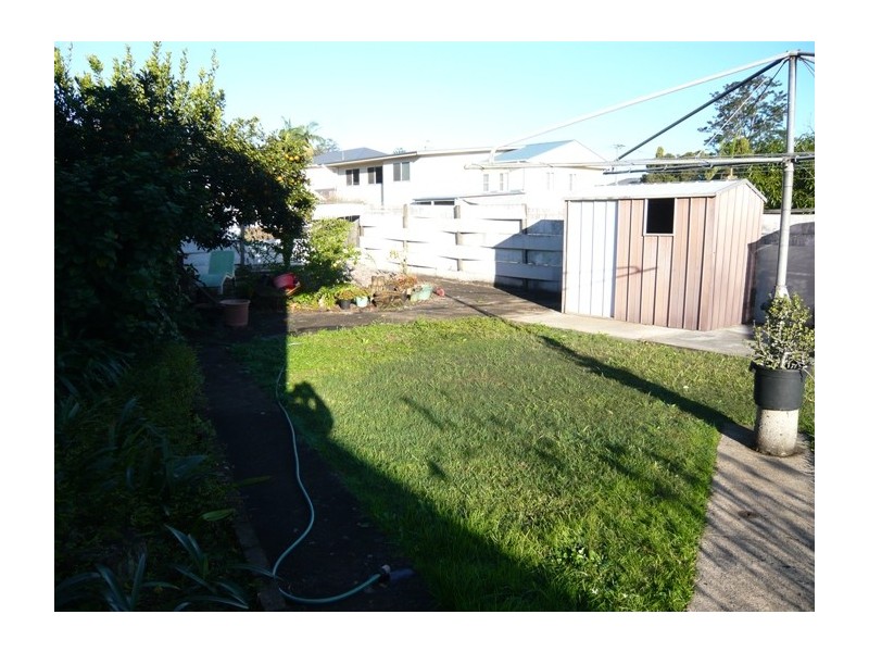 * Oakley Avenue, East Lismore NSW 2480
