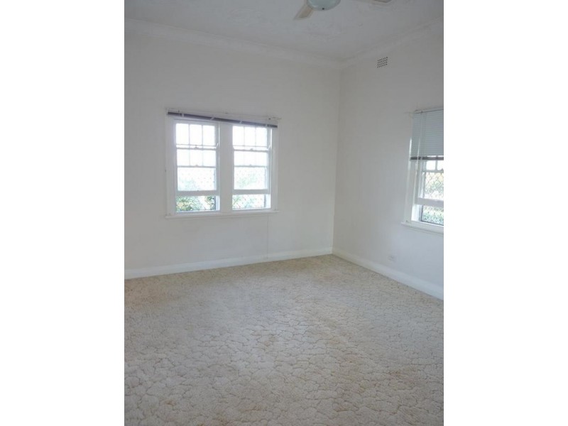 77 Avondale Avenue, East Lismore NSW 2480