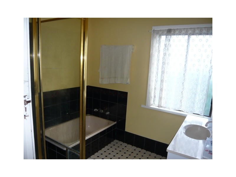 100 Oakley Avenue, East Lismore NSW 2480