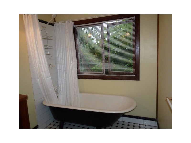 12 Eric Place, Lismore Heights NSW 2480