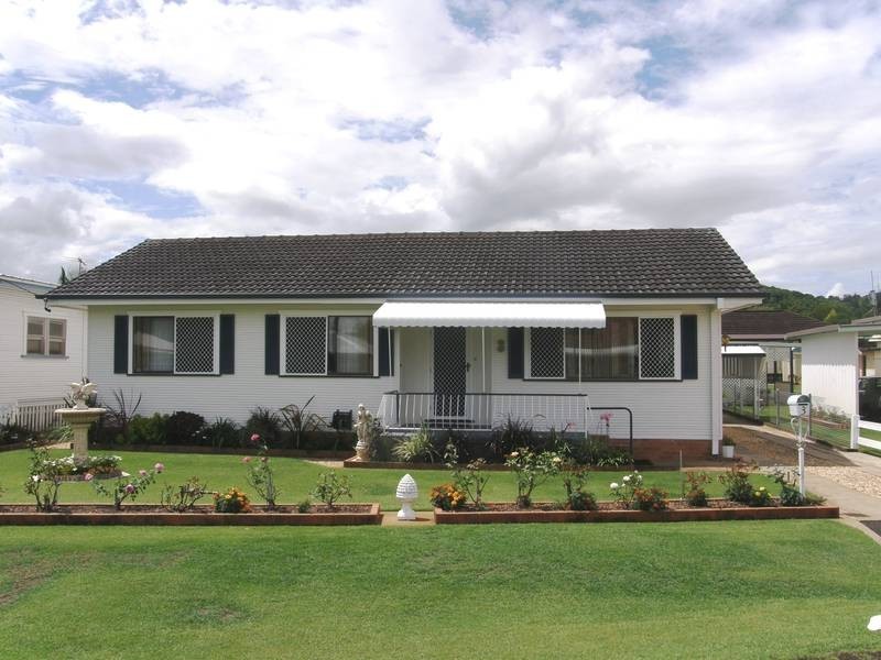 3 Sunshine Place, East Lismore NSW 2480