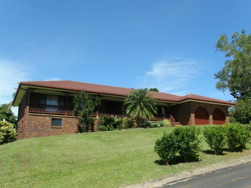 2 Pamela Drive, Chilcotts Grass NSW 2480