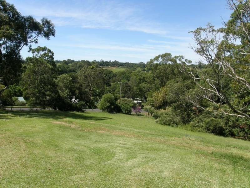 2 Pamela Drive, Chilcotts Grass NSW 2480