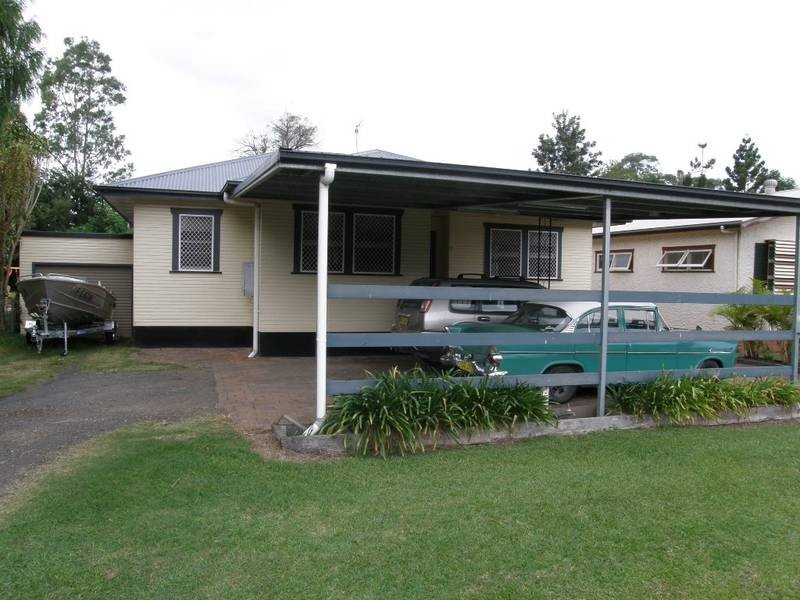 8 Hudson Avenue, East Lismore NSW 2480