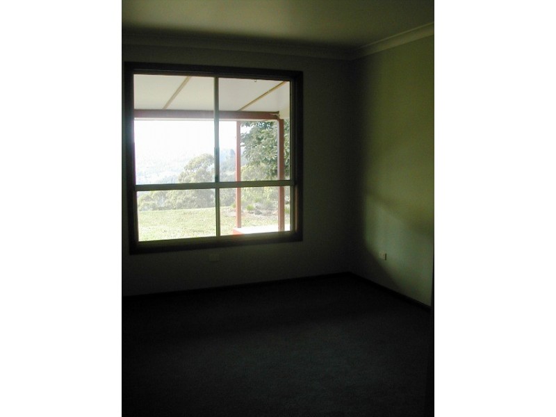 60 Lodge Road, Mountain Top NSW 2480