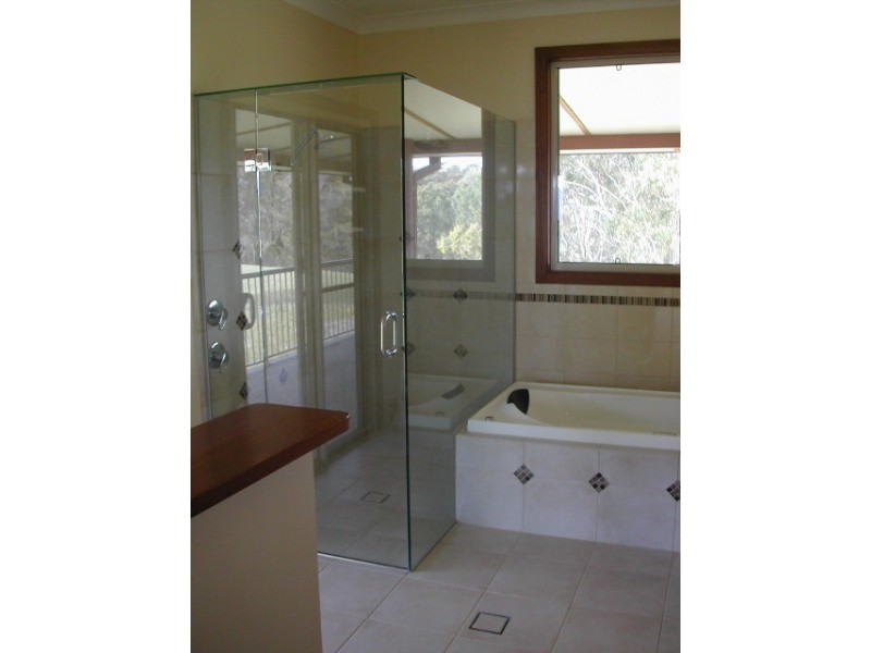 60 Lodge Road, Mountain Top NSW 2480