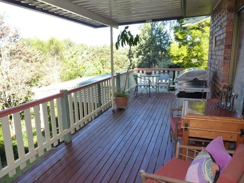 8 McIntosh Road, Chilcotts Grass NSW 2480