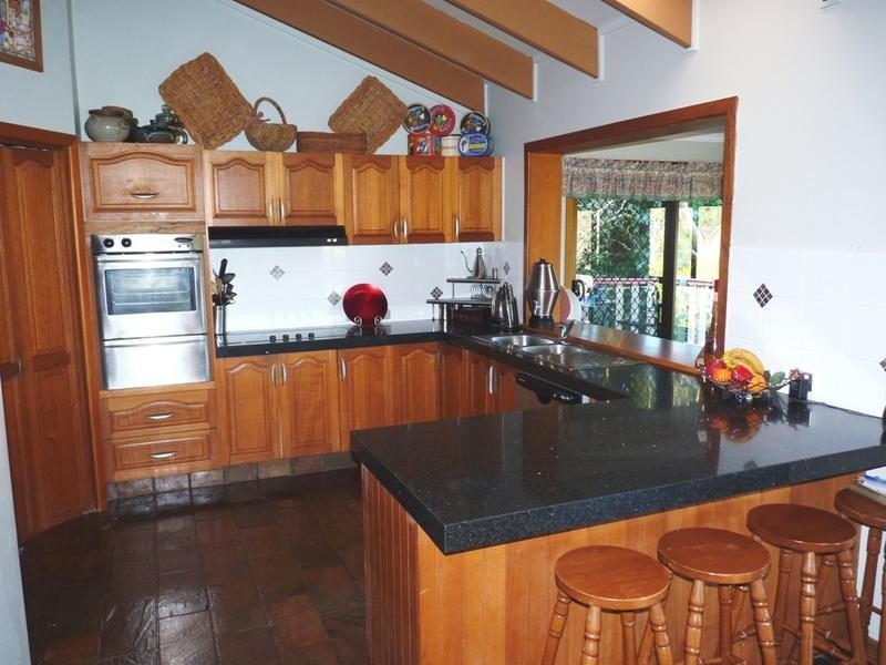 8 McIntosh Road, Chilcotts Grass NSW 2480
