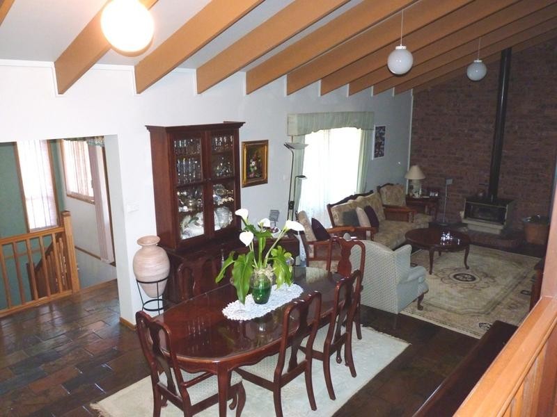 8 McIntosh Road, Chilcotts Grass NSW 2480