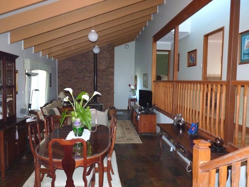 8 McIntosh Road, Chilcotts Grass NSW 2480