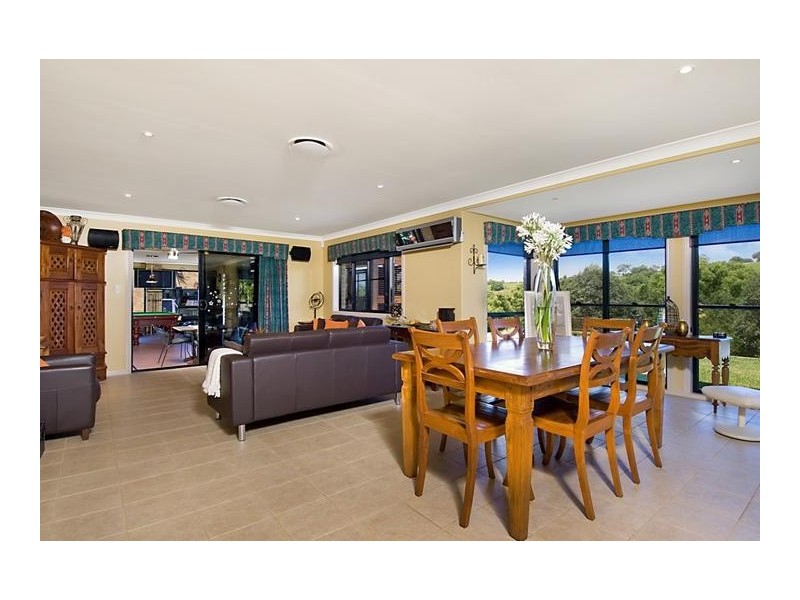 45 Whispering Valley Drive, Richmond Hill NSW 2480