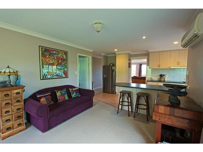 42 Dunromin Drive, Modanville NSW 2480