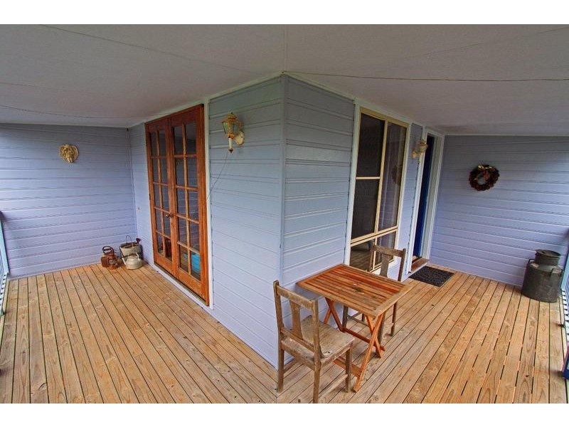 42 Dunromin Drive, Modanville NSW 2480