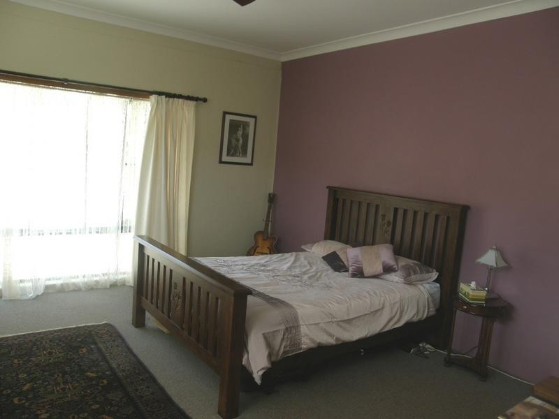 20 Highview Crescent, Modanville NSW 2480