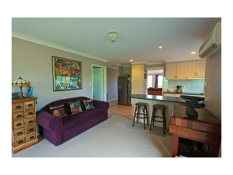 42 Dunromin Drive, Modanville NSW 2480