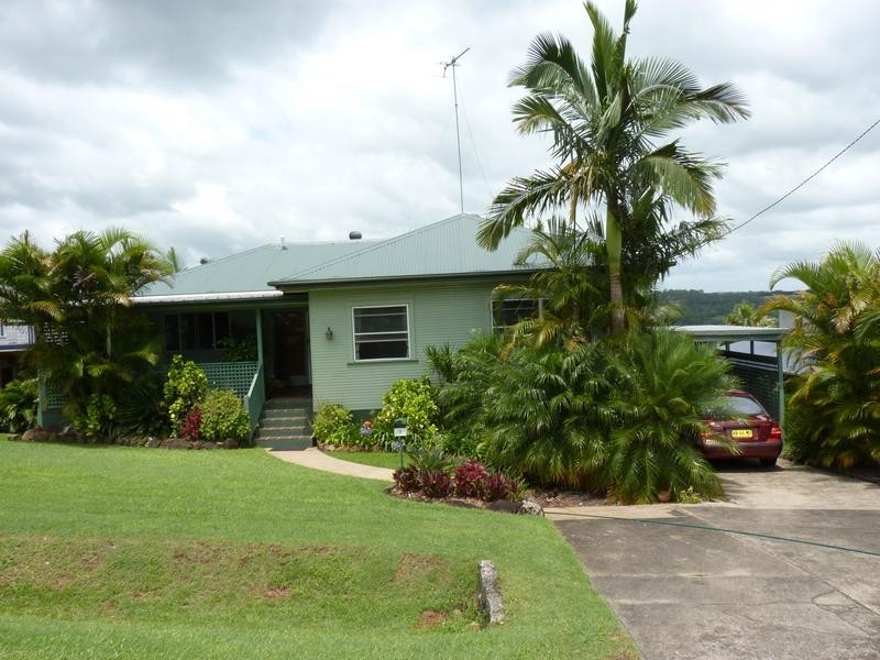 9 Hilton Avenue, Lismore Heights NSW 2480