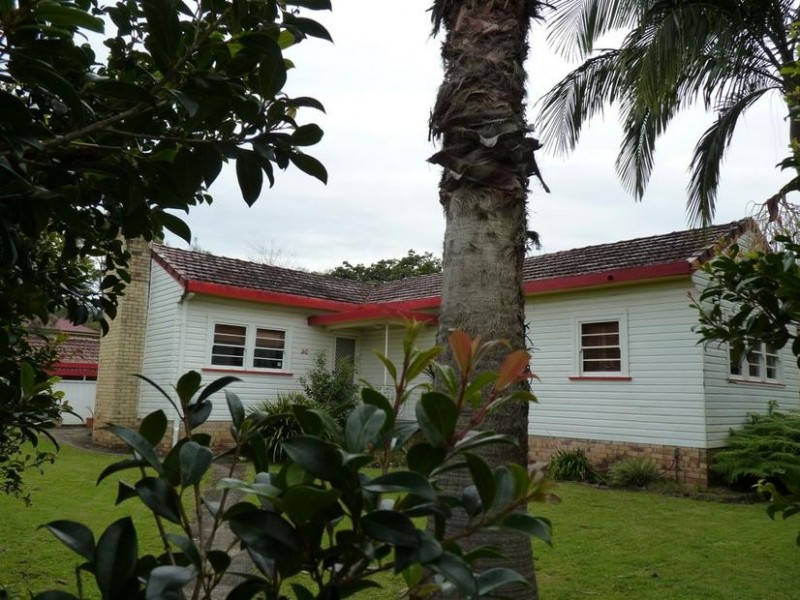 90 Oakley Avenue, East Lismore NSW 2480