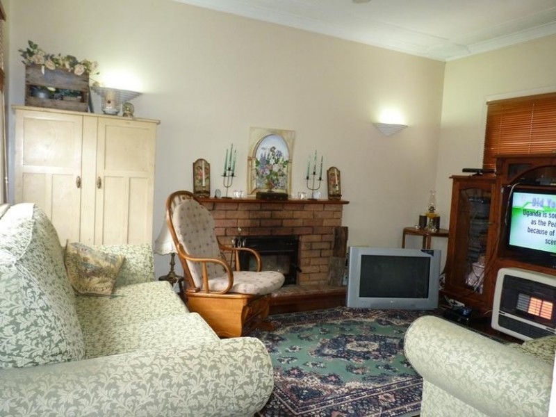 90 Oakley Avenue, East Lismore NSW 2480