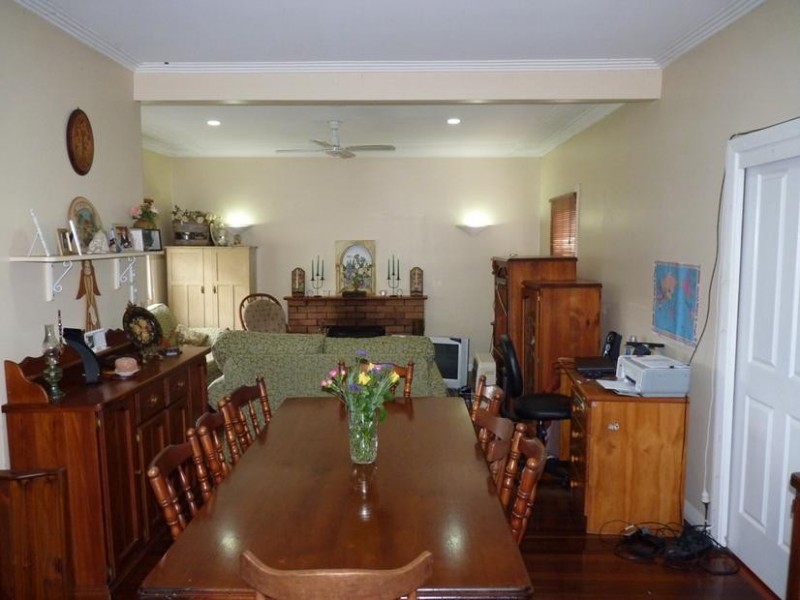 90 Oakley Avenue, East Lismore NSW 2480