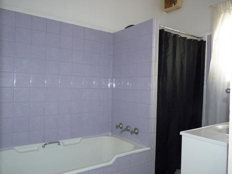 90 Oakley Avenue, East Lismore NSW 2480