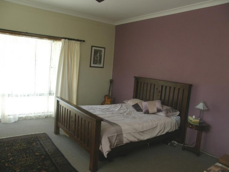 20 Highview Crescent, Modanville NSW 2480