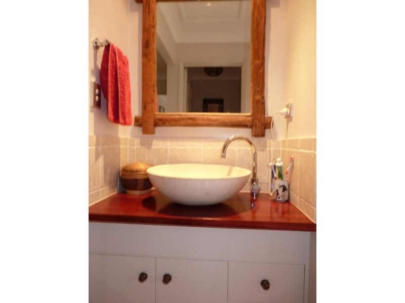 15 Henderson Place, Modanville NSW 2480