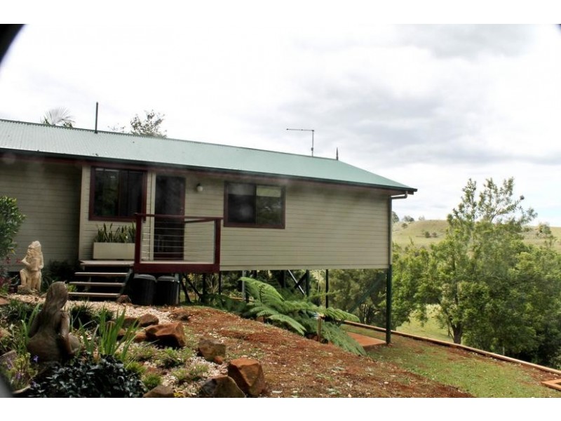 15 Henderson Place, Modanville NSW 2480