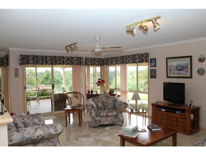 35 Woodland Avenue, Lismore Heights NSW 2480