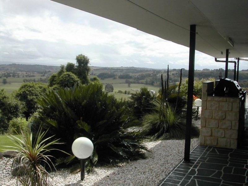 52 Whispering Valley Drive, Richmond Hill NSW 2480