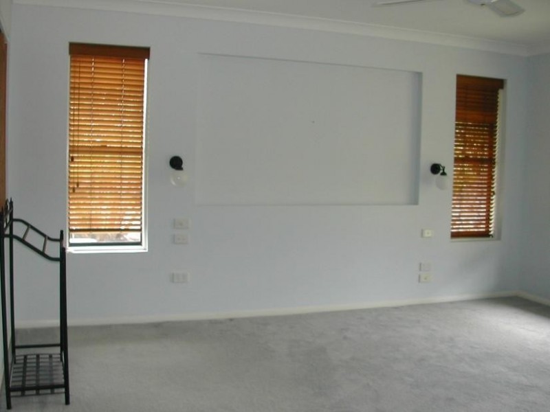 52 Whispering Valley Drive, Richmond Hill NSW 2480