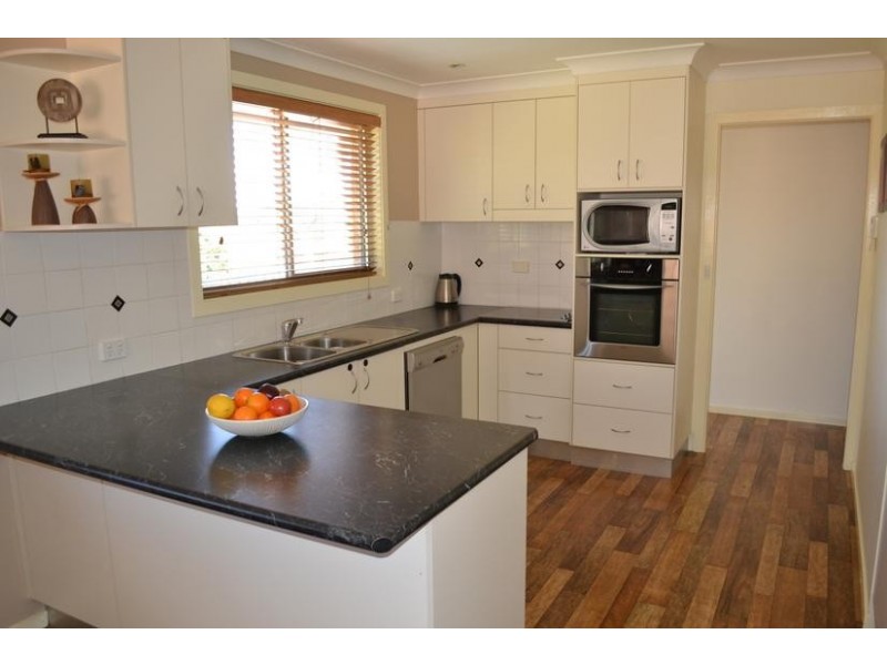 11 Maloney Avenue, South Lismore NSW 2480