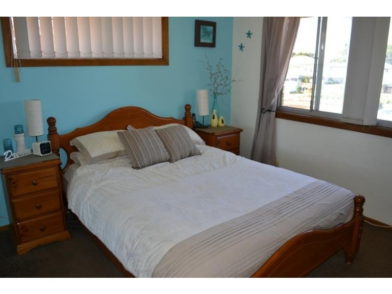 11 Maloney Avenue, South Lismore NSW 2480