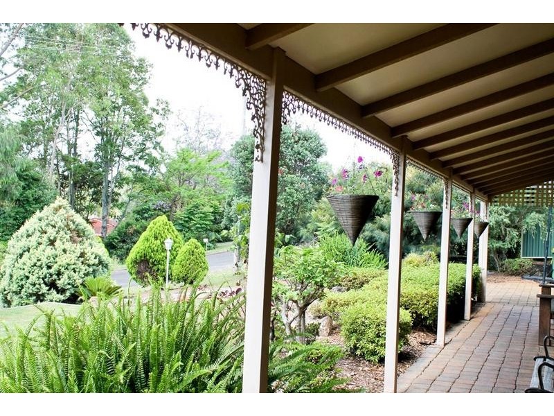 15 Highview Crescent, Modanville NSW 2480