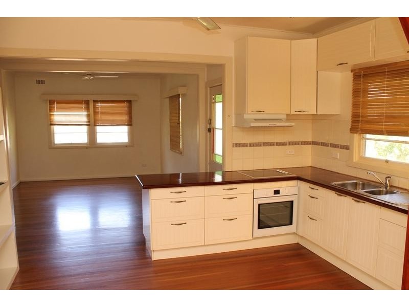 16 Eric Place, Lismore Heights NSW 2480