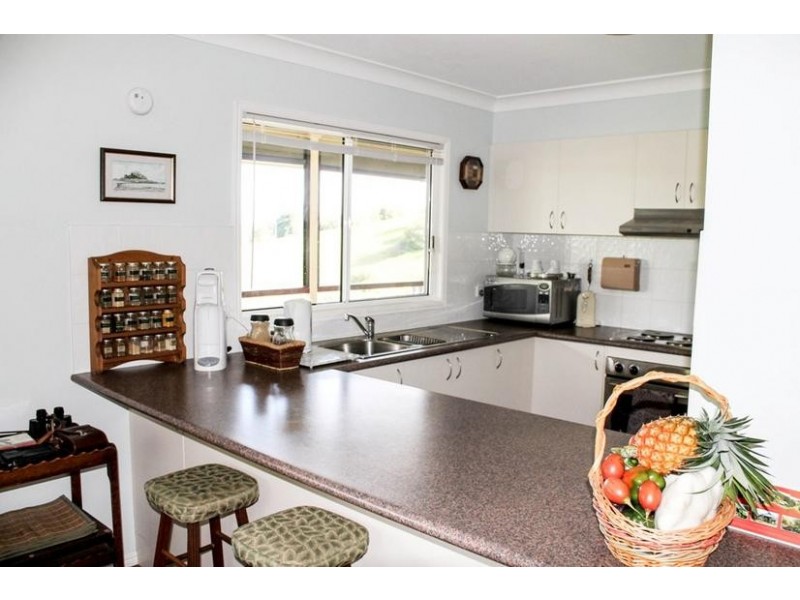 33 Funnell Drive, Modanville NSW 2480