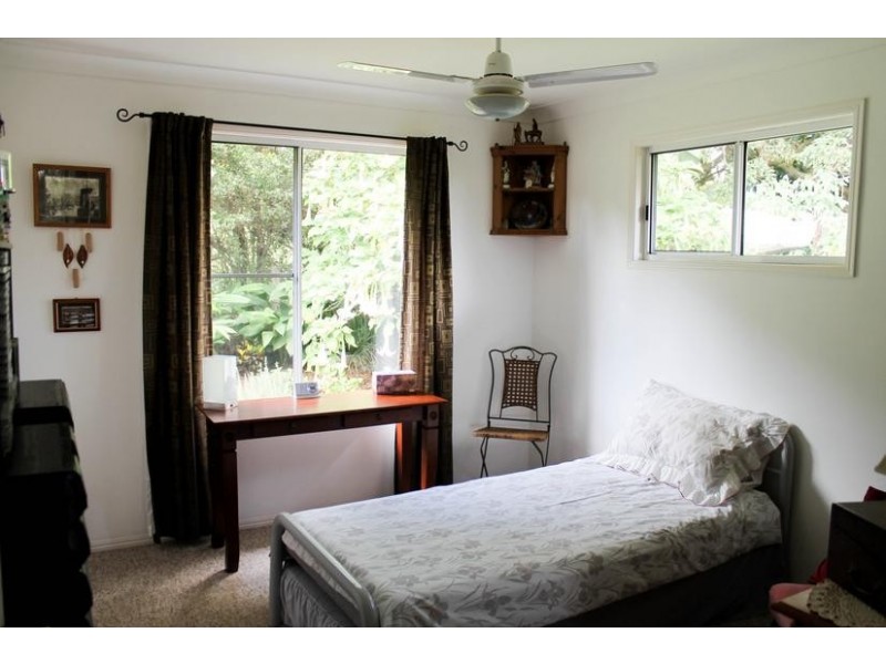 33 Funnell Drive, Modanville NSW 2480