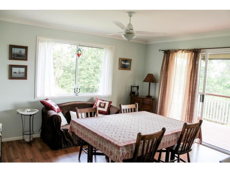 33 Funnell Drive, Modanville NSW 2480