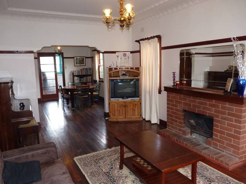 35 Oakley Avenue, East Lismore NSW 2480