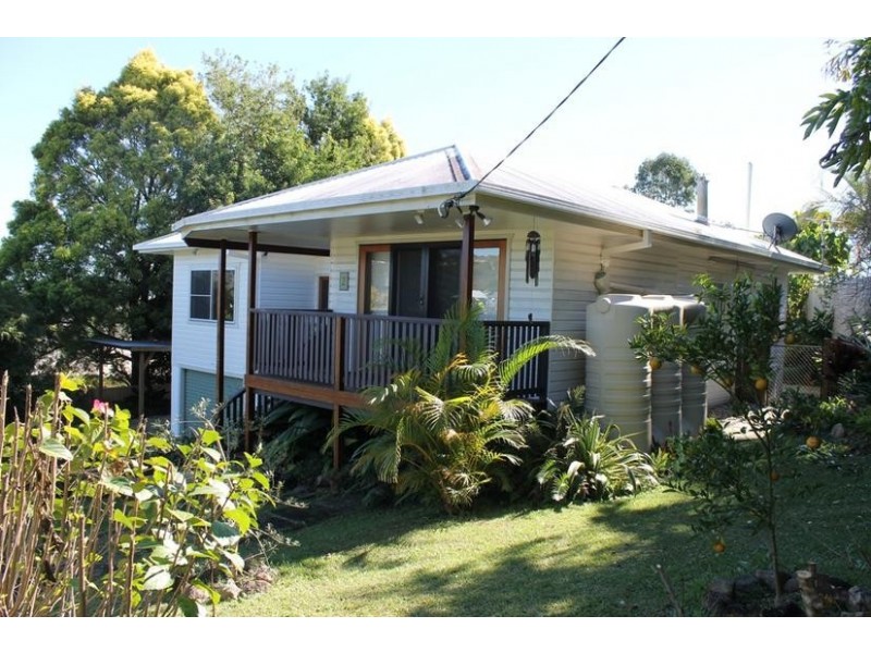 2 Avoca Lane (off Crescent St), Lismore NSW 2480