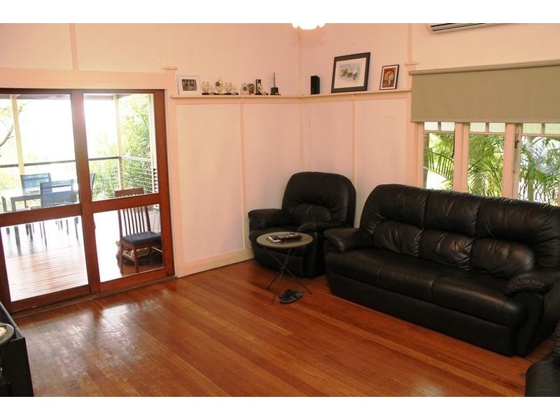 11 Daphne Street, Girards Hill NSW 2480