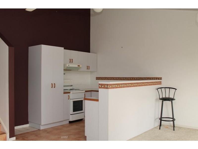 2/16 Pendara Crescent, Lismore Heights NSW 2480