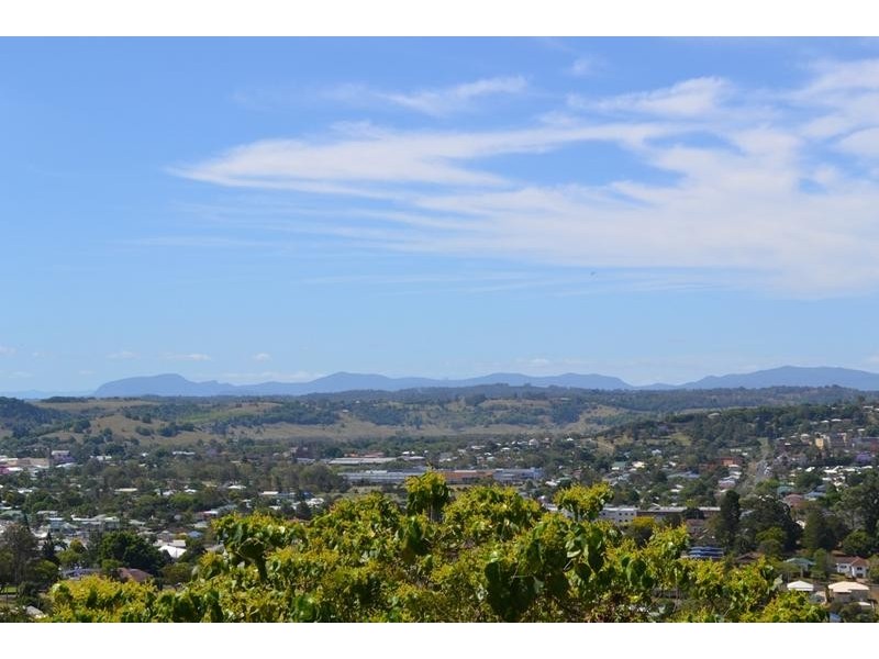 17 Belvedere Drive, East Lismore NSW 2480