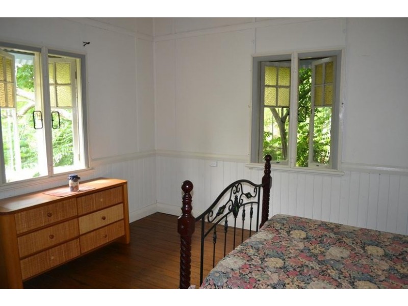 27 Cathcart Street, Girards Hill NSW 2480