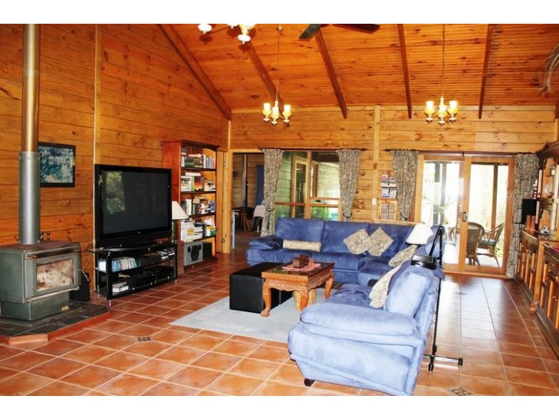 637 Cawongla Road, Larnook NSW 2480