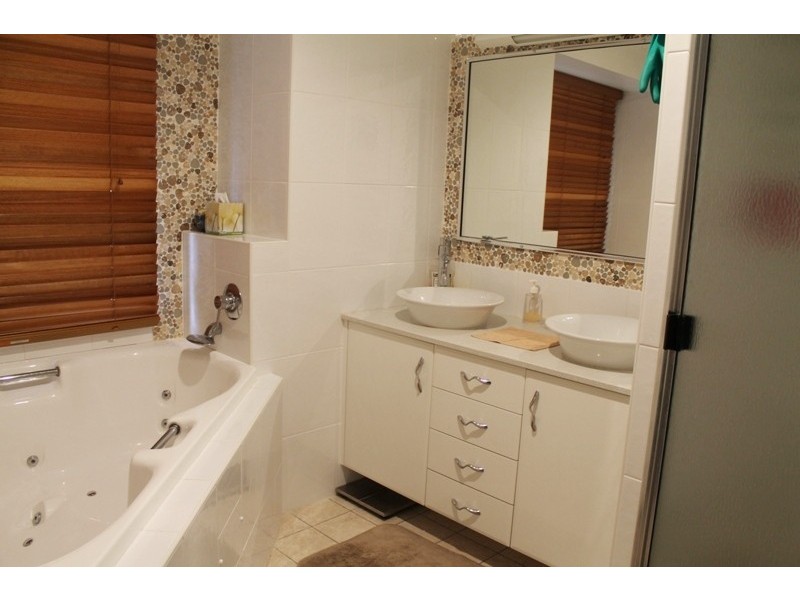 648 Wyrallah Road, Monaltrie NSW 2480