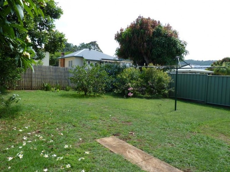 76 Oakley Avenue, East Lismore NSW 2480