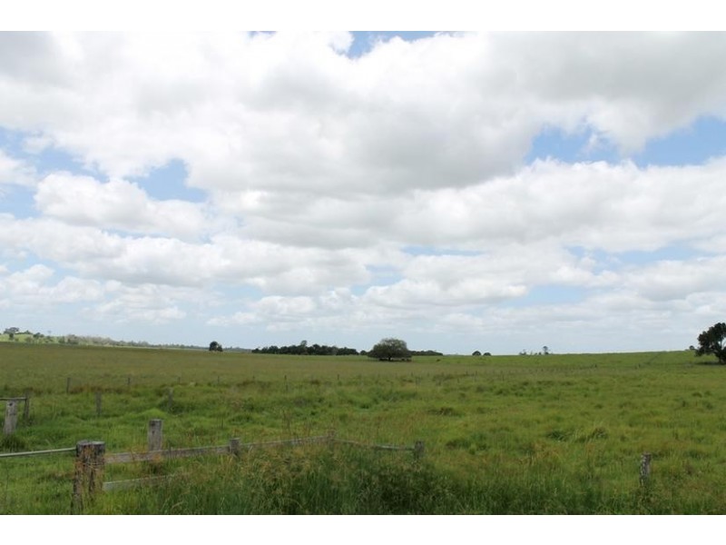 2 Auckram Road, Mckees Hill NSW 2480