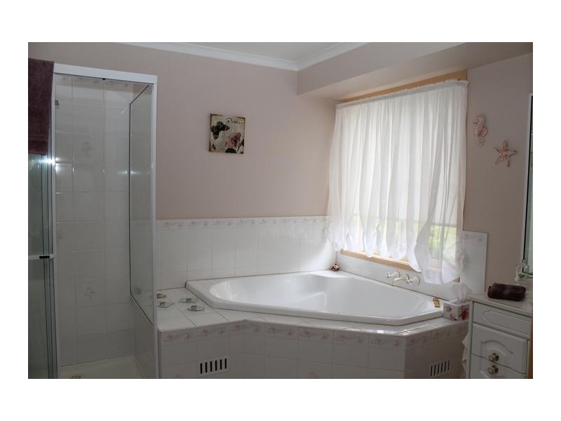 35 Woodland Avenue, Lismore Heights NSW 2480