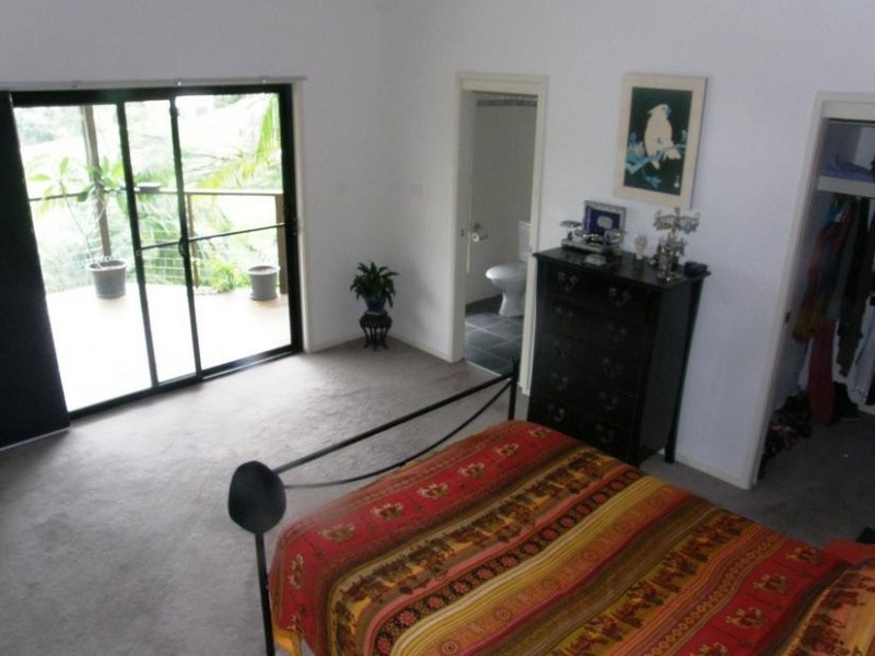 42 Barrys Road, Modanville NSW 2480